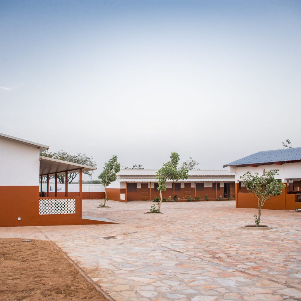 Centre d’acceuil de Biakou 00-14- Rodrigue AKO – 2019 Centre d'acceuil de Biakou 00-14- Rodrigue AKO - 2019